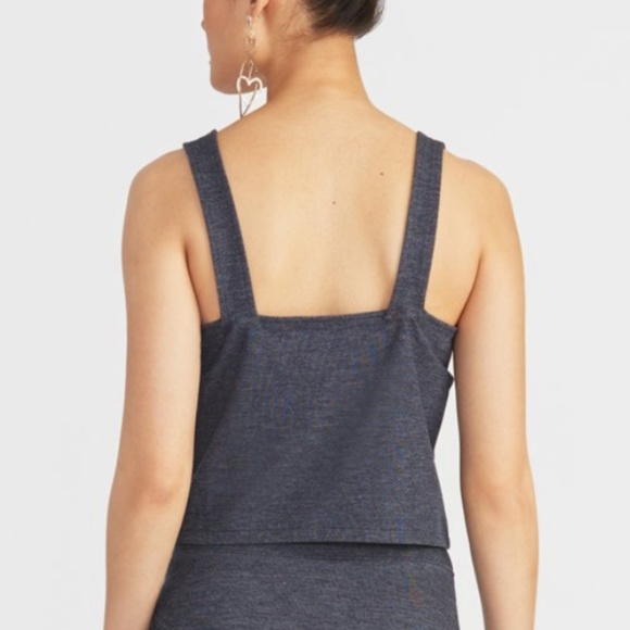 🖤Emmy Sleeveless Crop Top - Picture 3 of 8